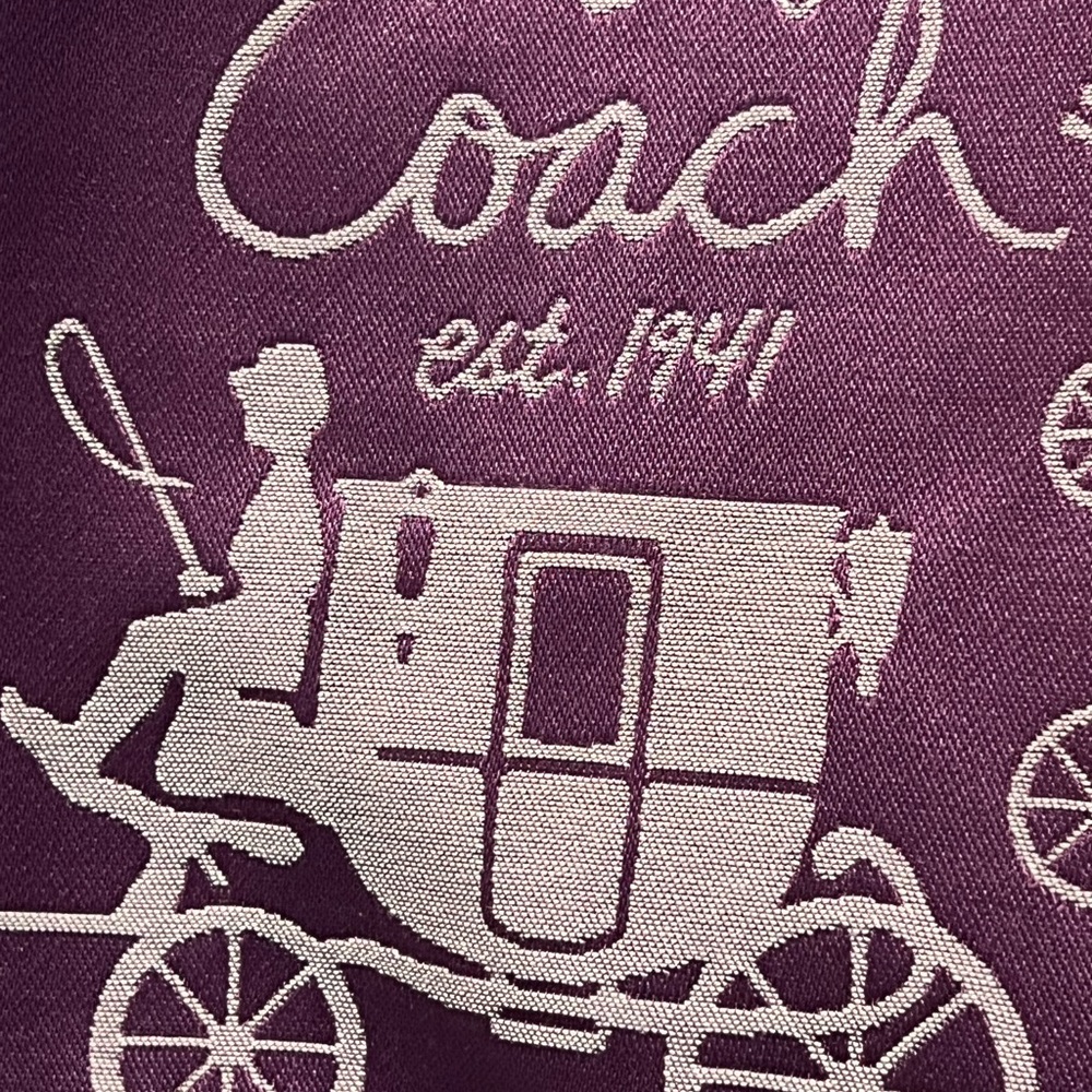 COACH Stage Coach Handbag, Beautiful condition, Purple inside, lots of pockets - Picture 11 of 14